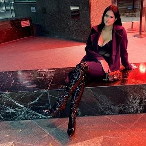 Meet your Posher, Greys